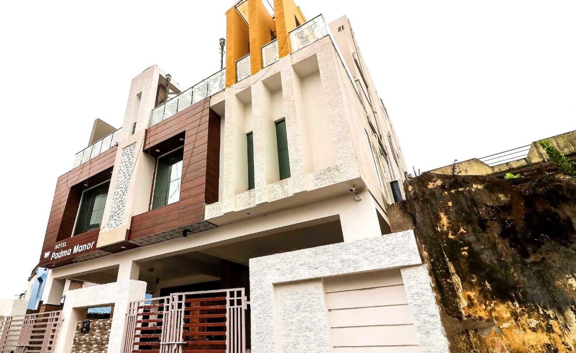 Super Hotel O Padma Manor Brahmapur 외부 사진