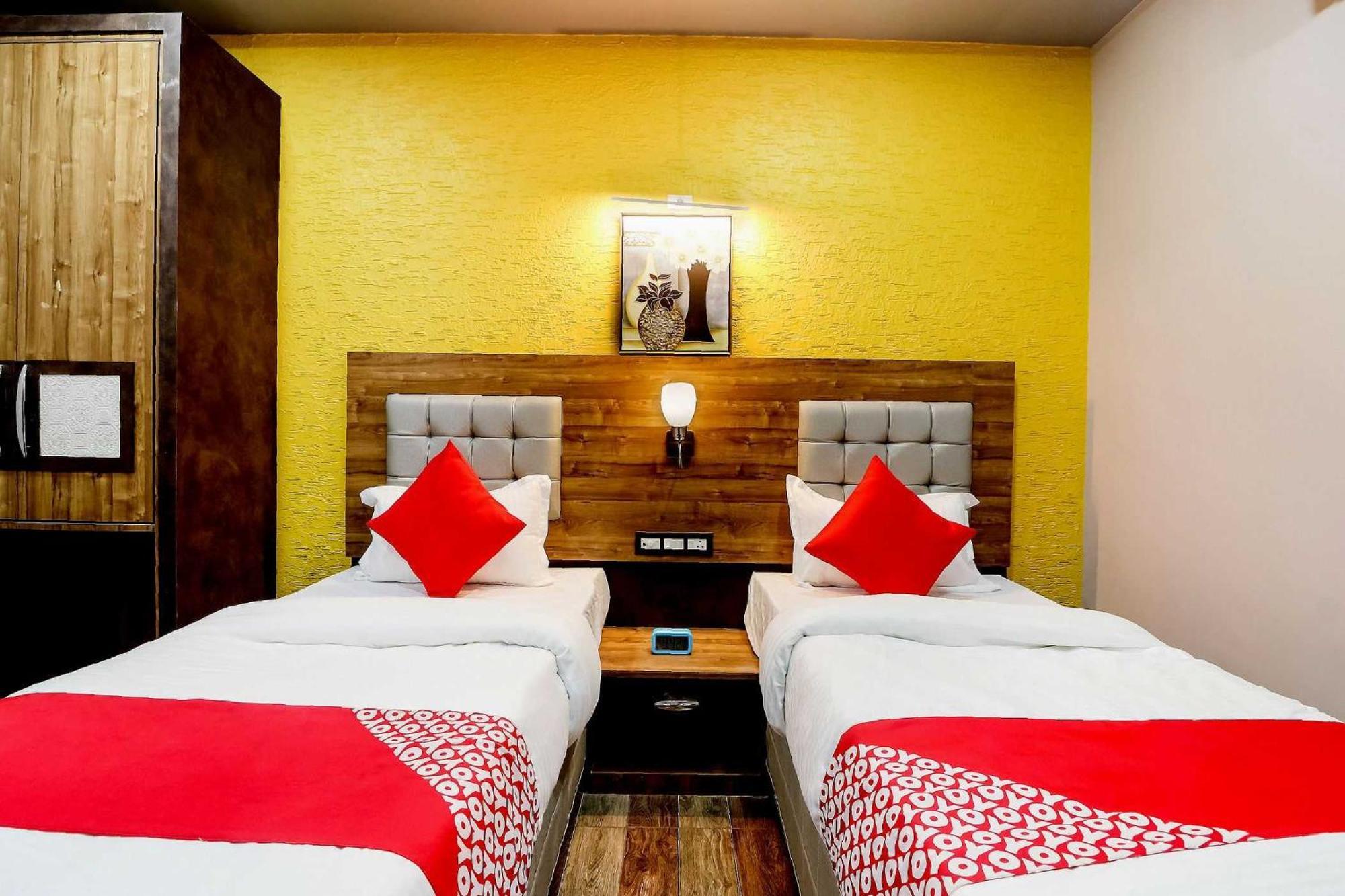 Super Hotel O Padma Manor Brahmapur 외부 사진