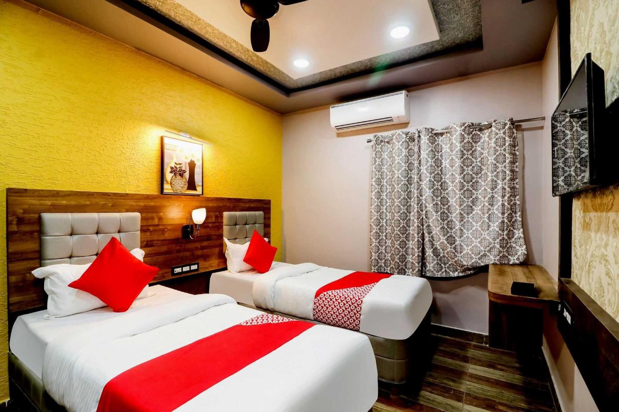 Super Hotel O Padma Manor Brahmapur 외부 사진