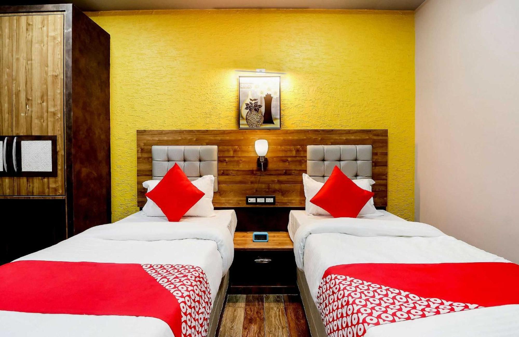 Super Hotel O Padma Manor Brahmapur 외부 사진