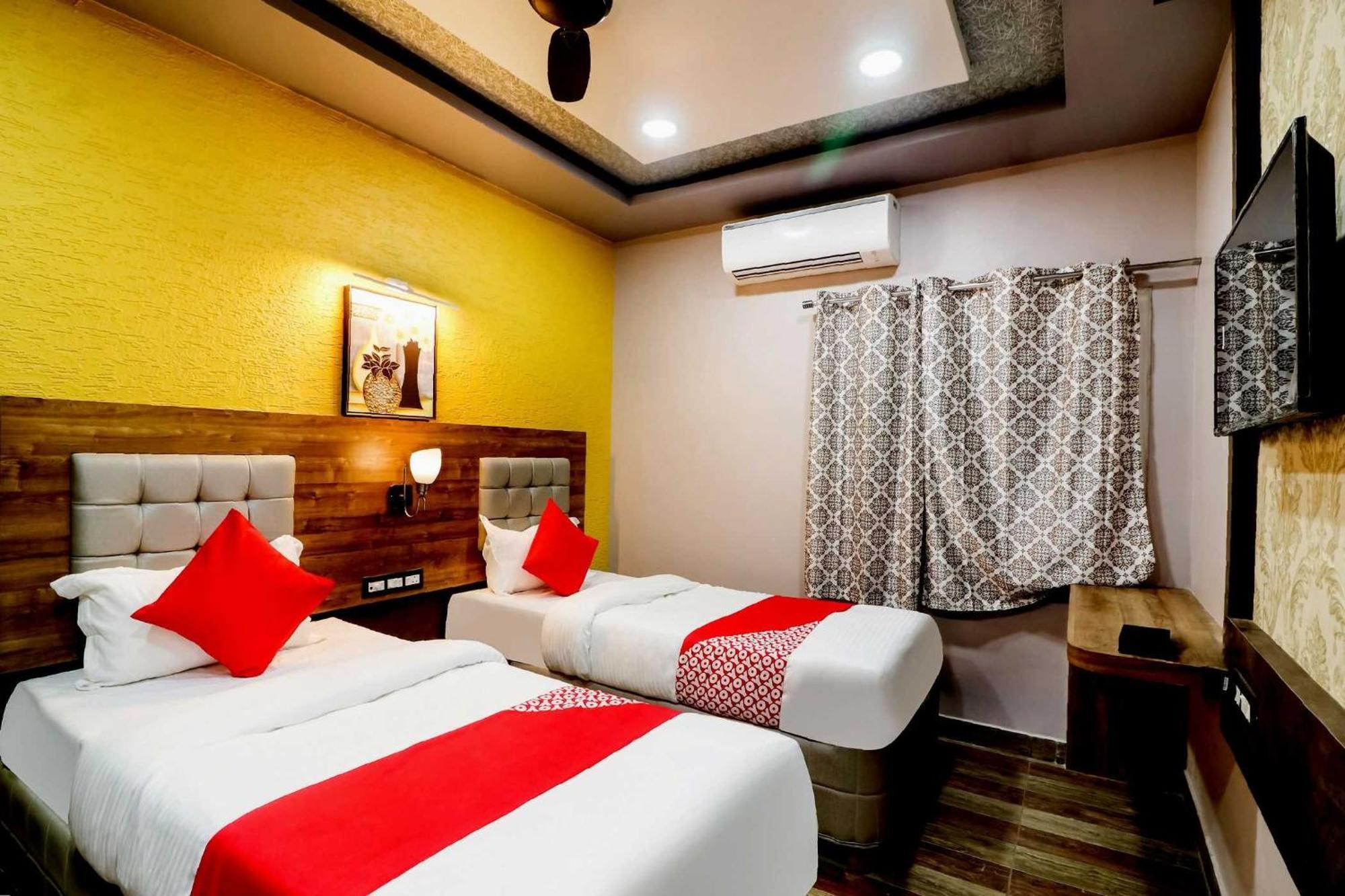 Super Hotel O Padma Manor Brahmapur 외부 사진
