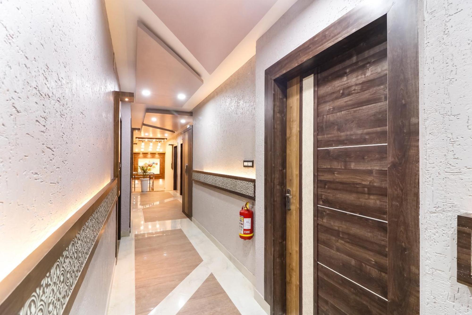 Super Hotel O Padma Manor Brahmapur 외부 사진