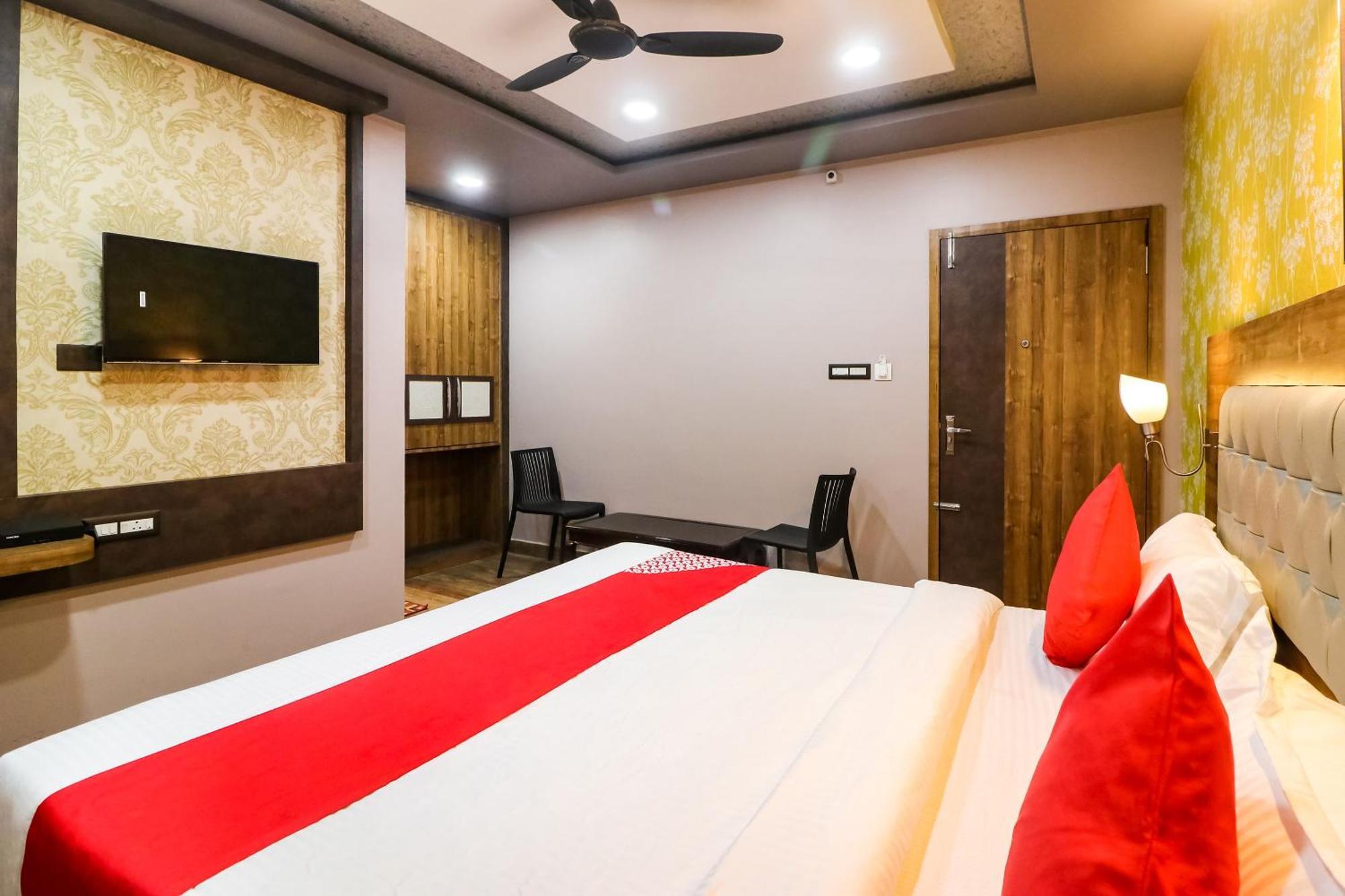 Super Hotel O Padma Manor Brahmapur 외부 사진