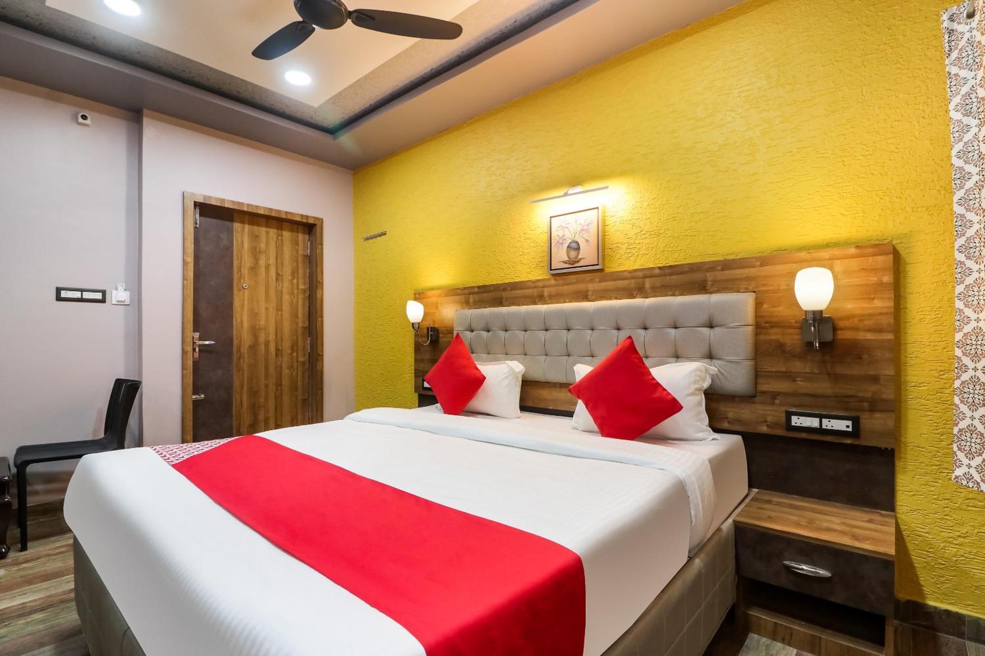 Super Hotel O Padma Manor Brahmapur 외부 사진