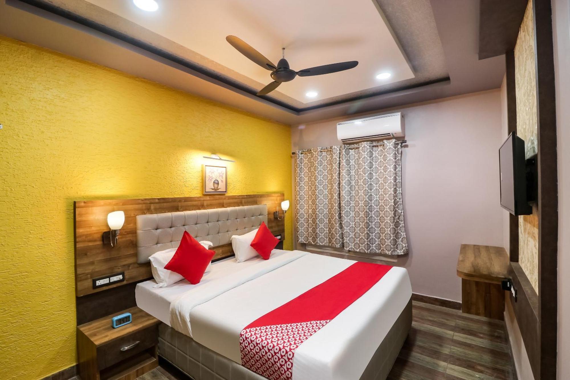 Super Hotel O Padma Manor Brahmapur 외부 사진