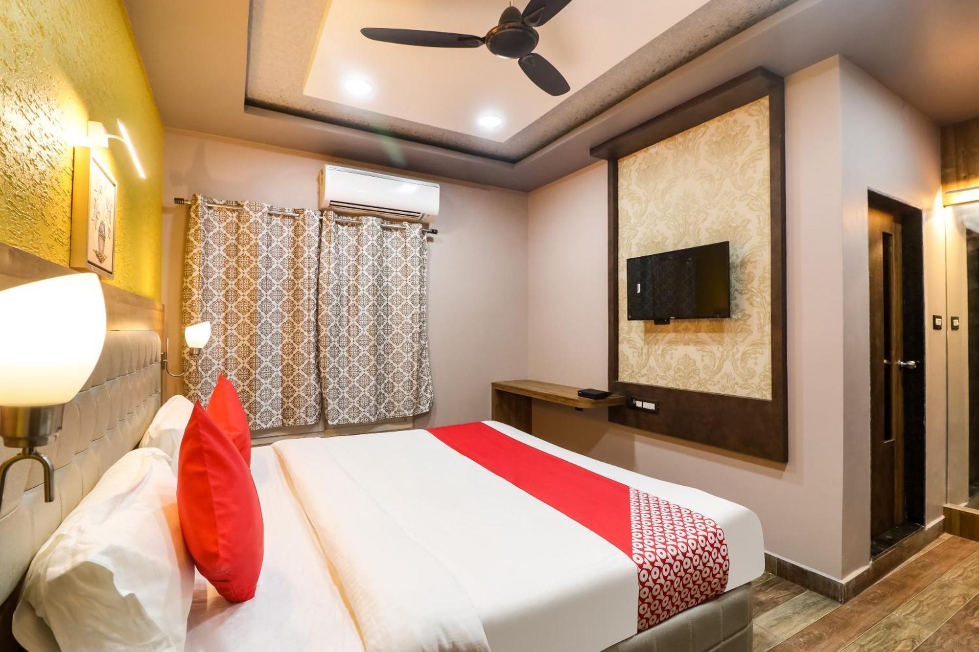 Super Hotel O Padma Manor Brahmapur 외부 사진