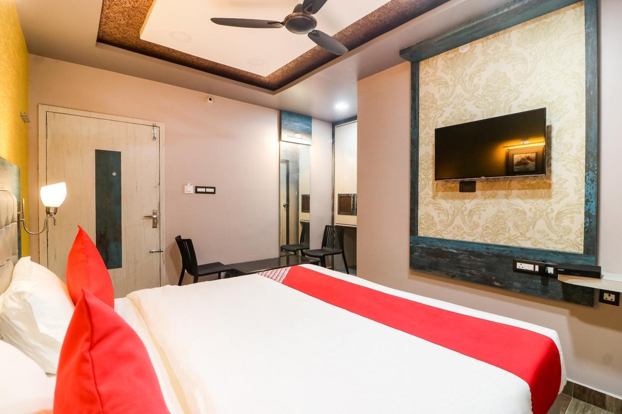 Super Hotel O Padma Manor Brahmapur 외부 사진