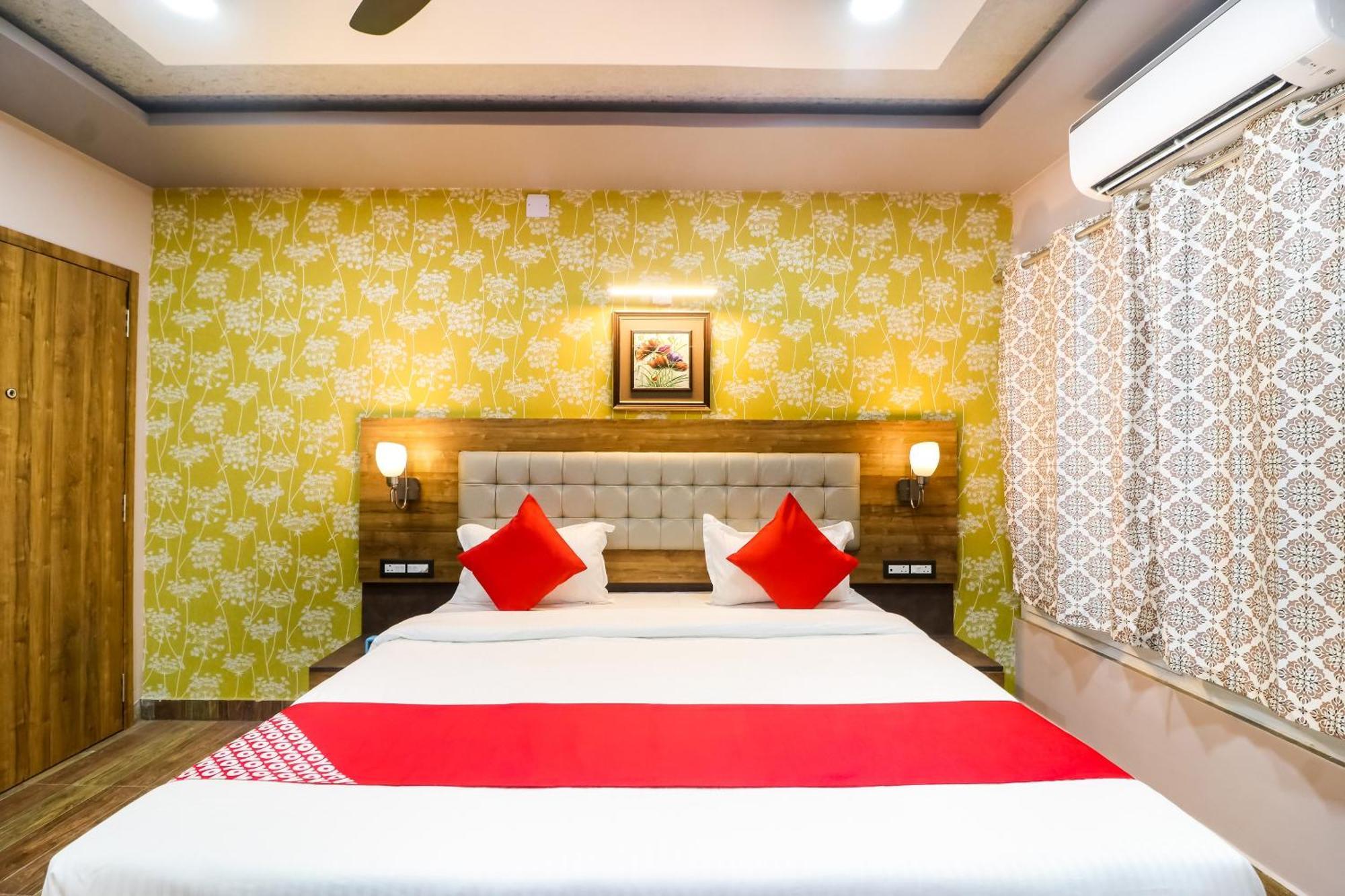 Super Hotel O Padma Manor Brahmapur 외부 사진