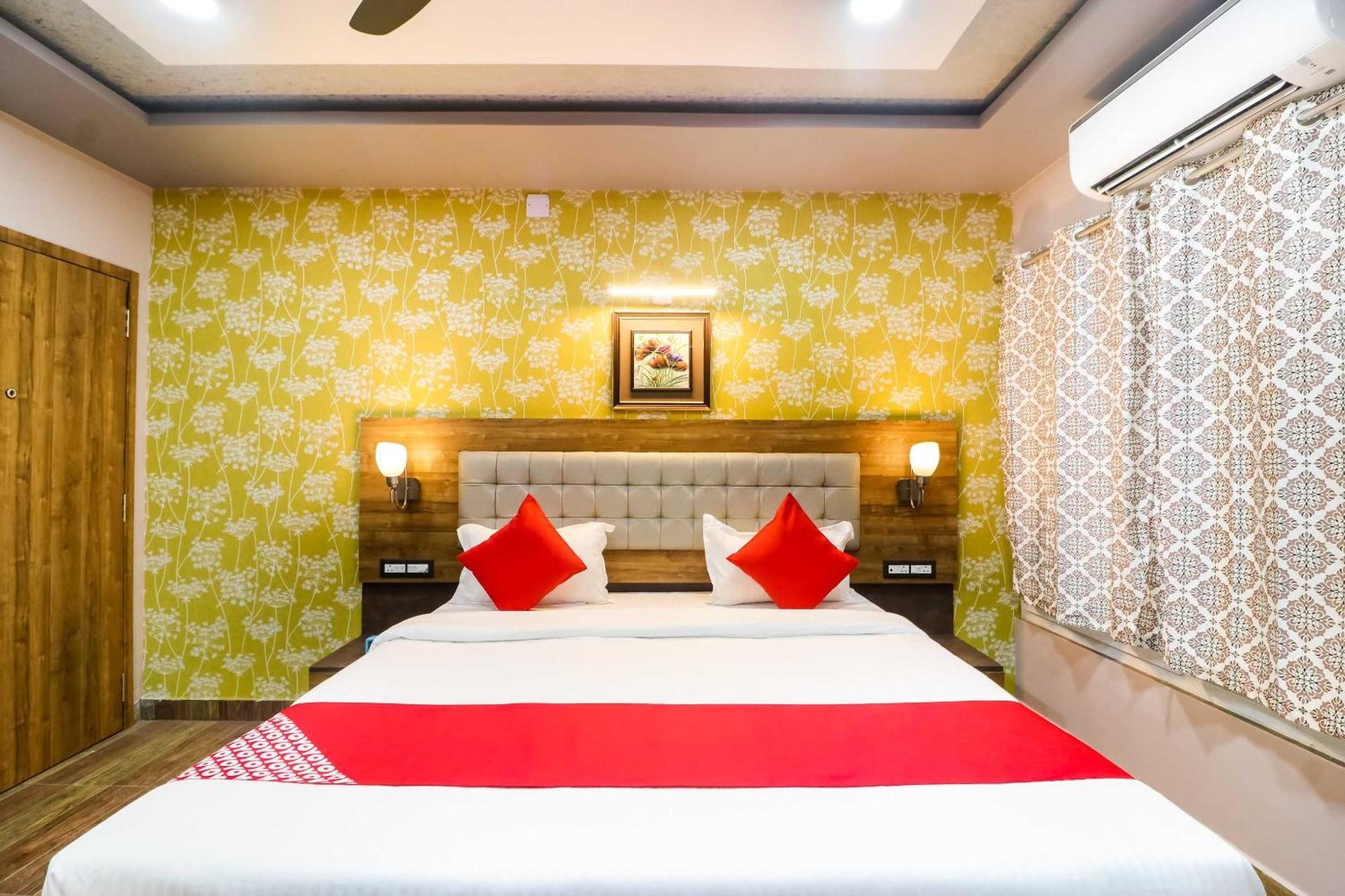 Super Hotel O Padma Manor Brahmapur 외부 사진