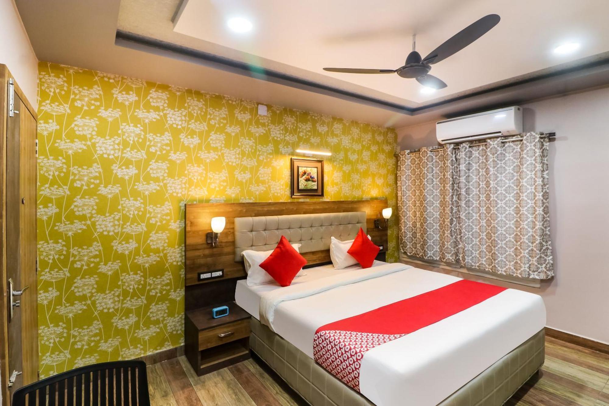 Super Hotel O Padma Manor Brahmapur 외부 사진