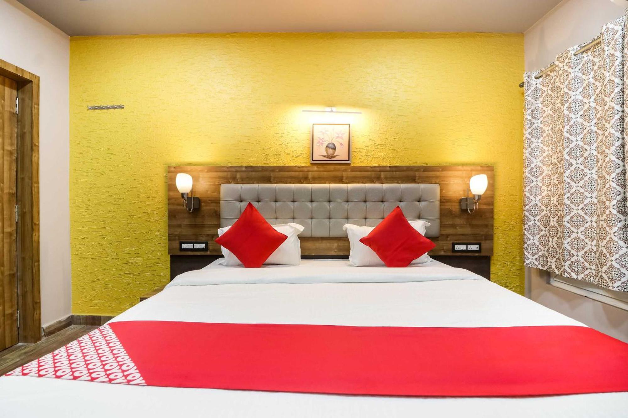 Super Hotel O Padma Manor Brahmapur 외부 사진